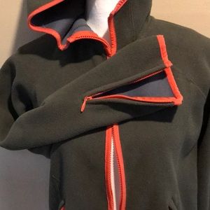 American Eagle~Zip Front Hoodie~🟩🟧